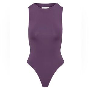 Babaton Aritzia Contour Muscle Bodysuit